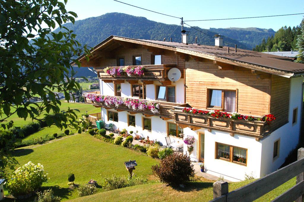 Pension Sonnleit'N Kirchdorf in Tirol Exterior foto
